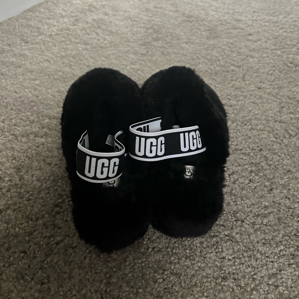 Ugg’s Slippers Women’s Size 10